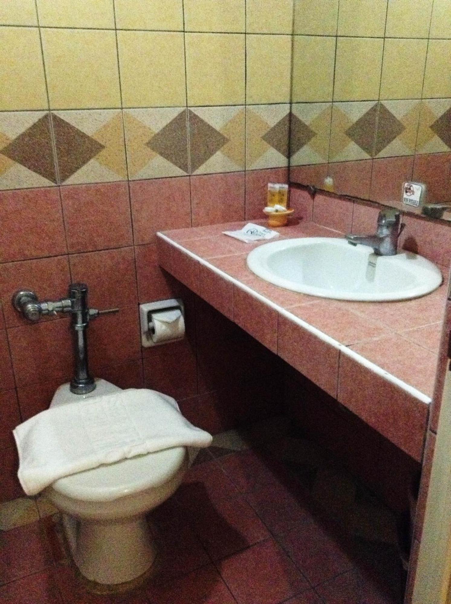Hotel Crown Regency Residences