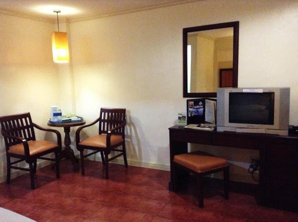 Hotel Crown Regency Residences 4*