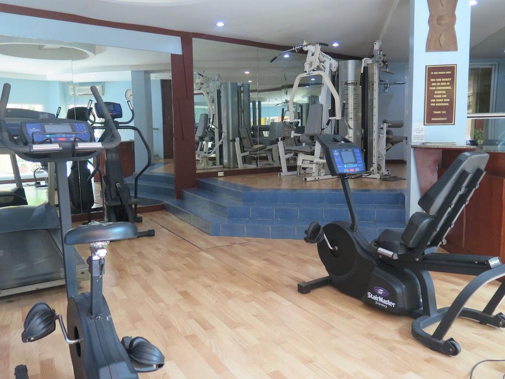 Crown Regency Residences Hotel Davao