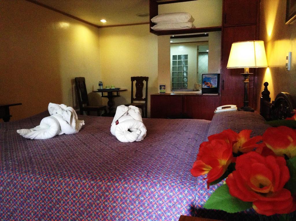 Crown Regency Residences 4*