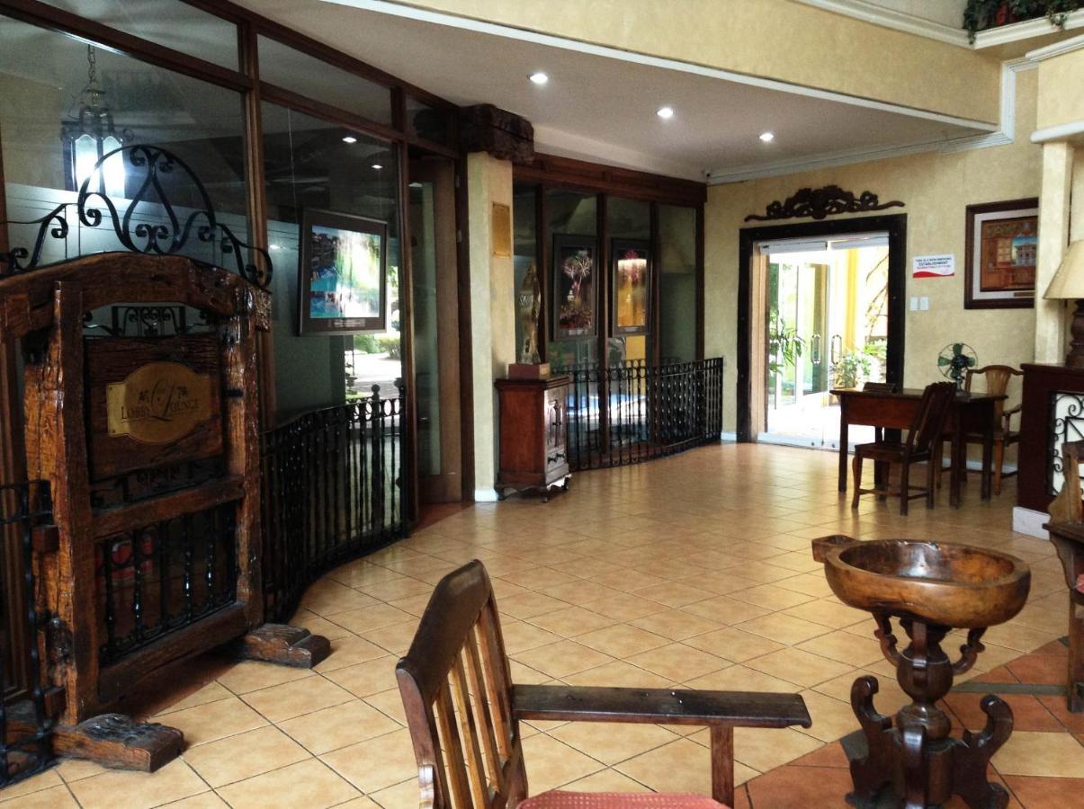 Crown Regency Residences 4*