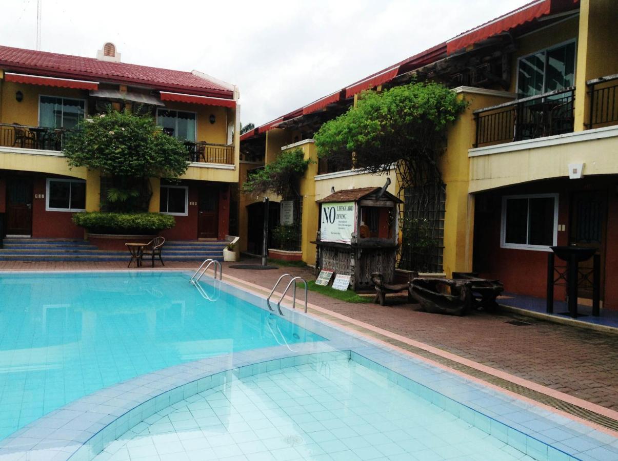 Hotel Crown Regency Residences 4*