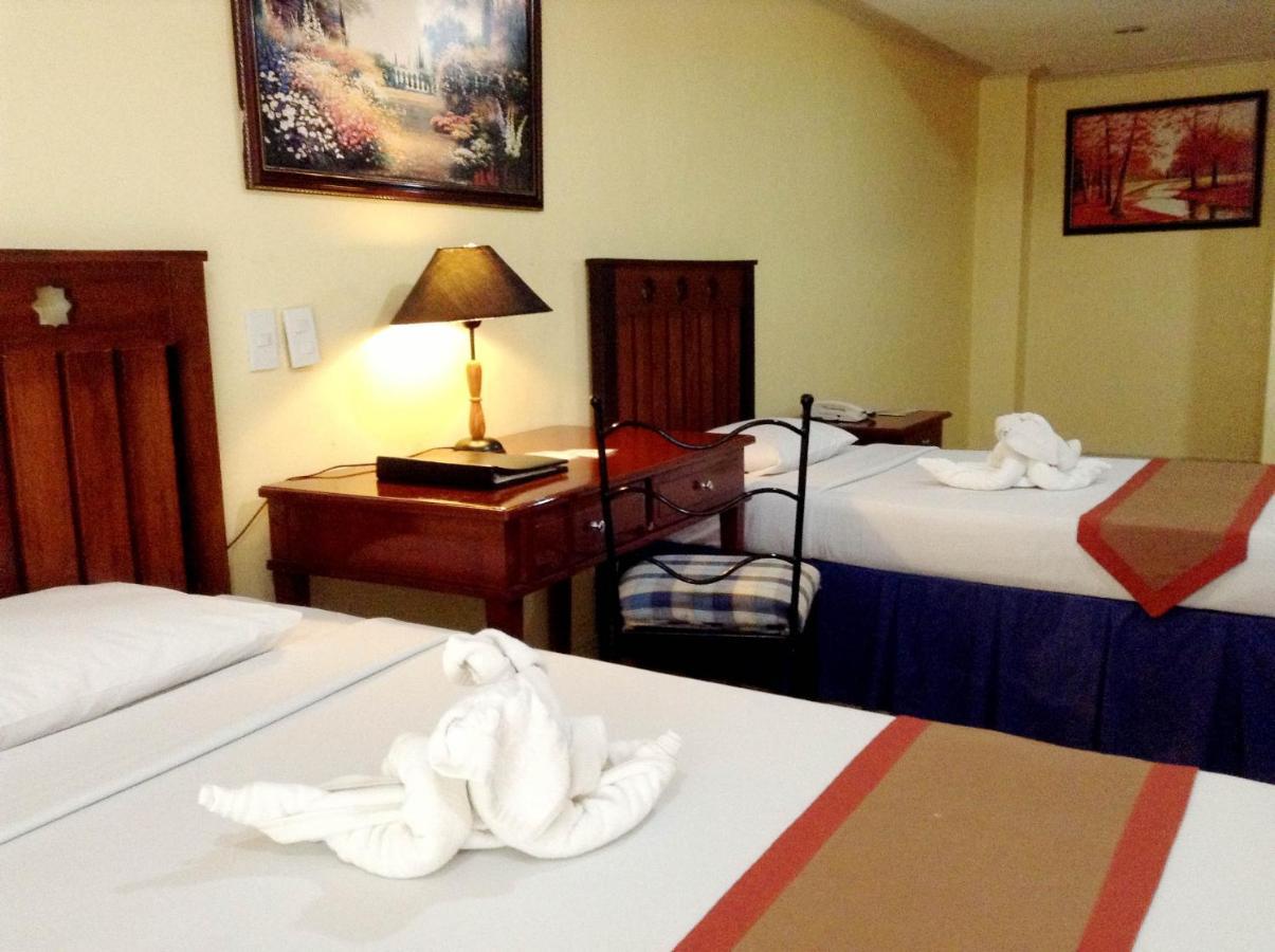 Hotel Crown Regency Residences