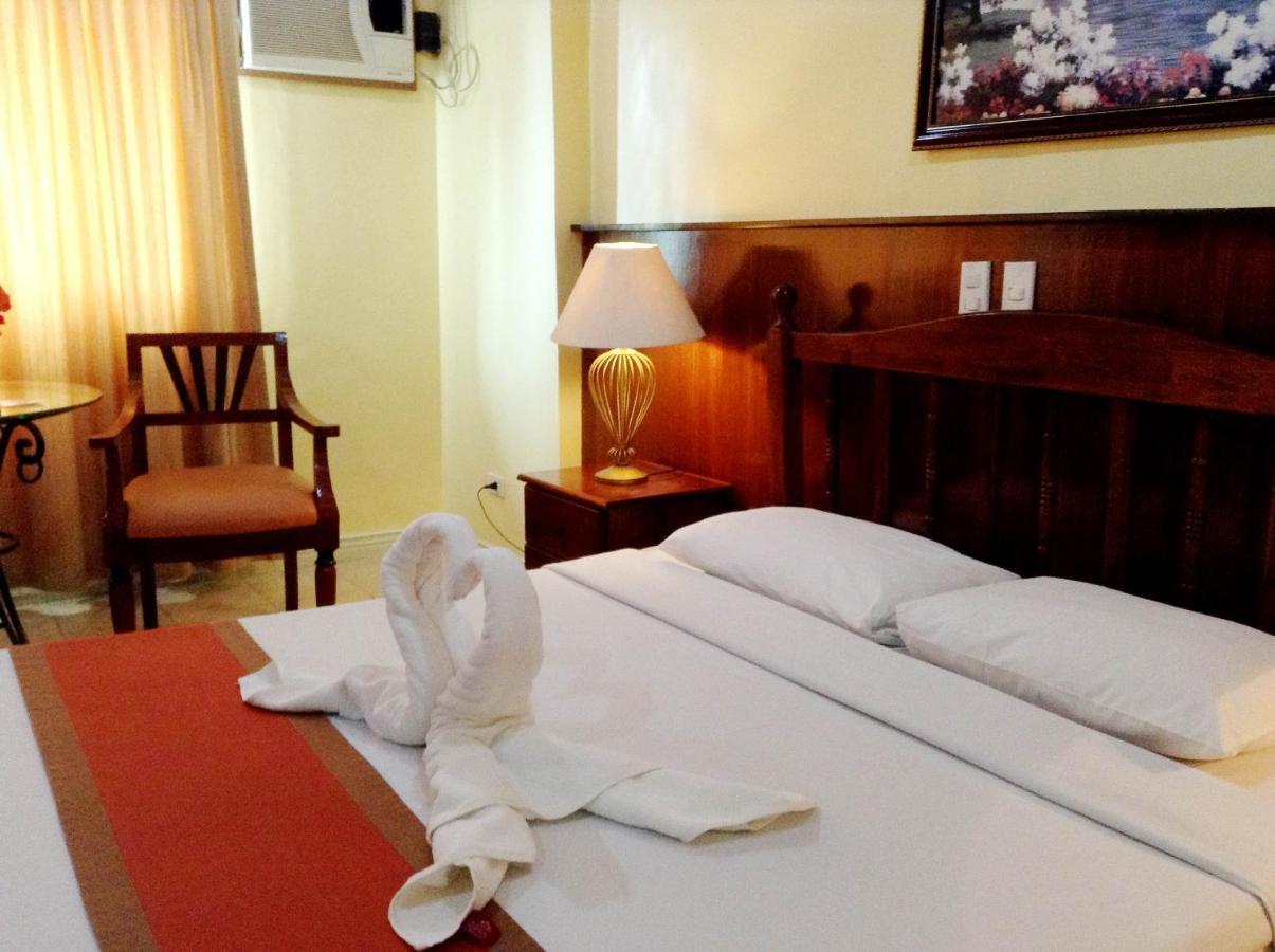 Hotel Crown Regency Residences 4*