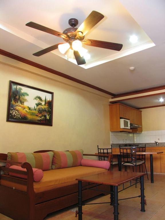 Crown Regency Residences 4* Davao