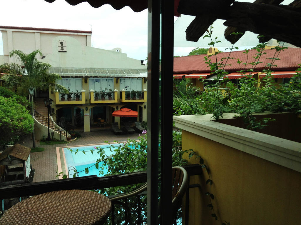 Hotel Crown Regency Residences Davao